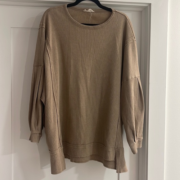 Peach Love California Tops - Oversized Thermal Top